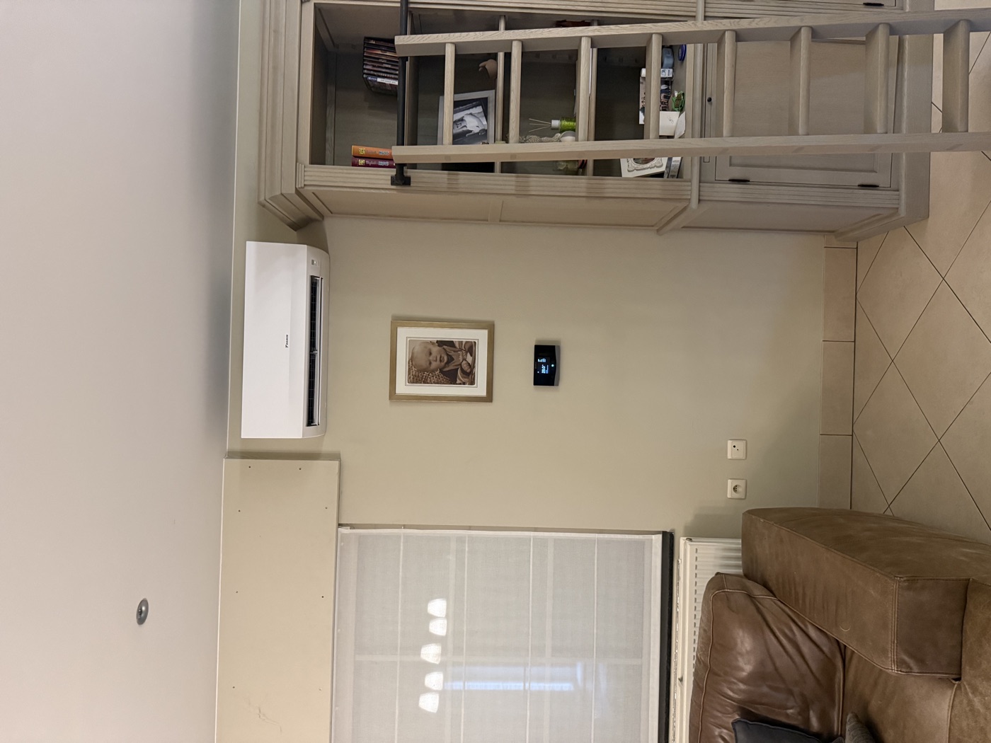Daikin airco binnenunit geplaatst in een woonkamer in Zoerle-Parwijs (Westerlo)